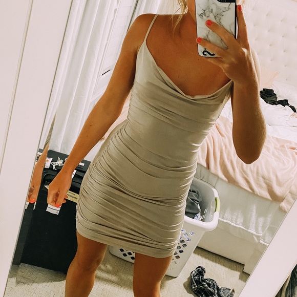 Dresses & Skirts - Classy sand color midi dress